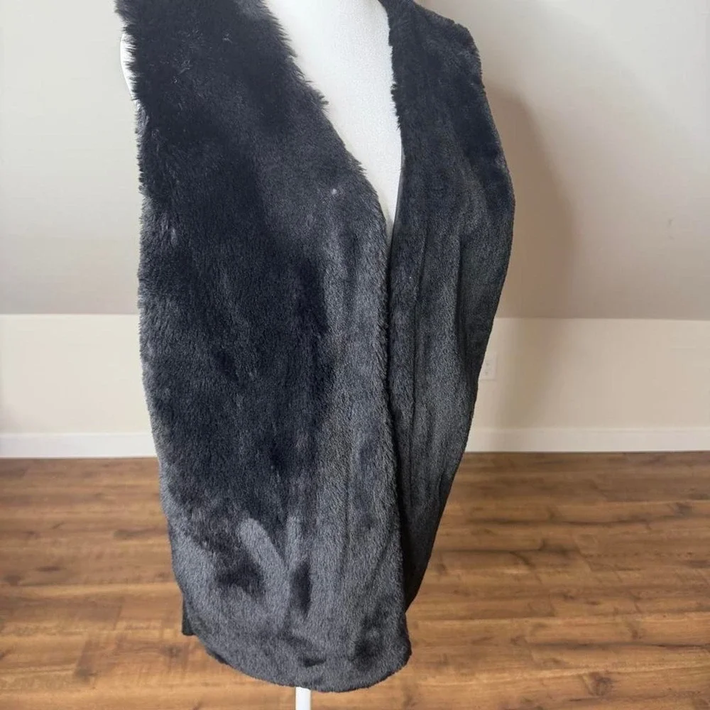 Liz Claiborne Black Faux Fur Open-Front Vest XL Mob Wife Dark Academia Holiday
